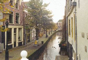 The street, named 'Kooltuin' and its canal.